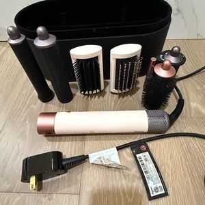 Dyson Hair Styling Set - Black and pink special